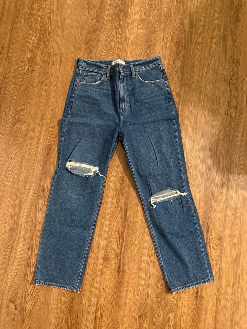 Abercrombie & Fitch Women's Blue Straight-Leg Jeans with Knee Distress